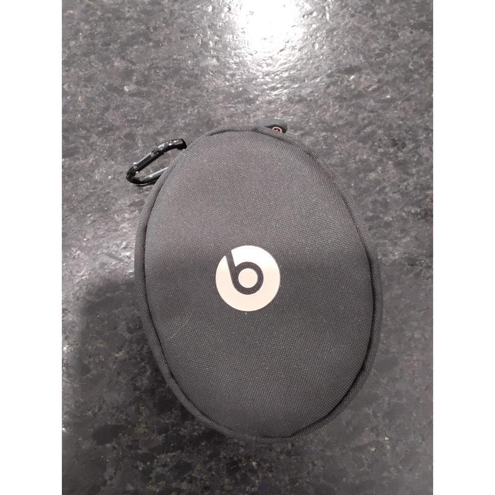 Beats by Dre Black Headphone Carrying Case‎ with Carabiner Clip Pouch Zip Bag